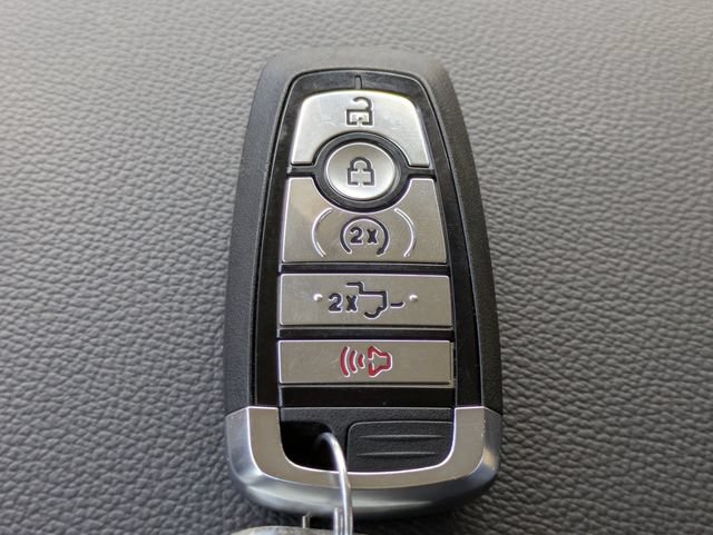 Certified 2026 Ford F350 Lariat AWD/4WD image 29