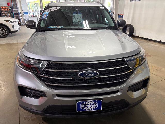Certified 2024 Ford Explorer XLT w/ Class IV Trailer Tow Package AWD/4WD image 5
