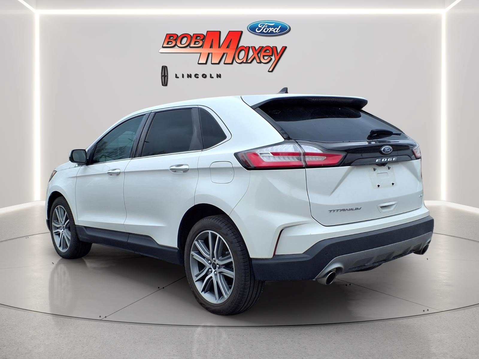 Certified 2024 Ford Edge Titanium AWD/4WD image 7