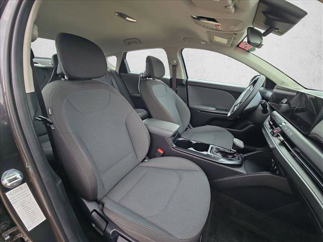Used 2025 Kia K4 FWD image 18