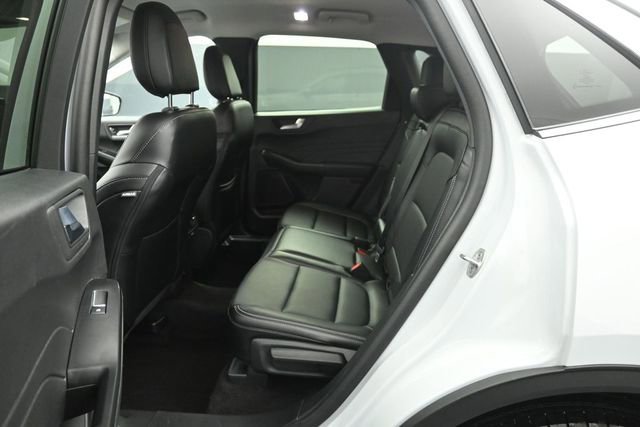 Certified 2025 Ford Escape Platinum AWD/4WD image 37