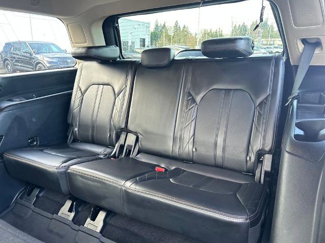 Certified 2020 Ford Expedition Platinum image 32