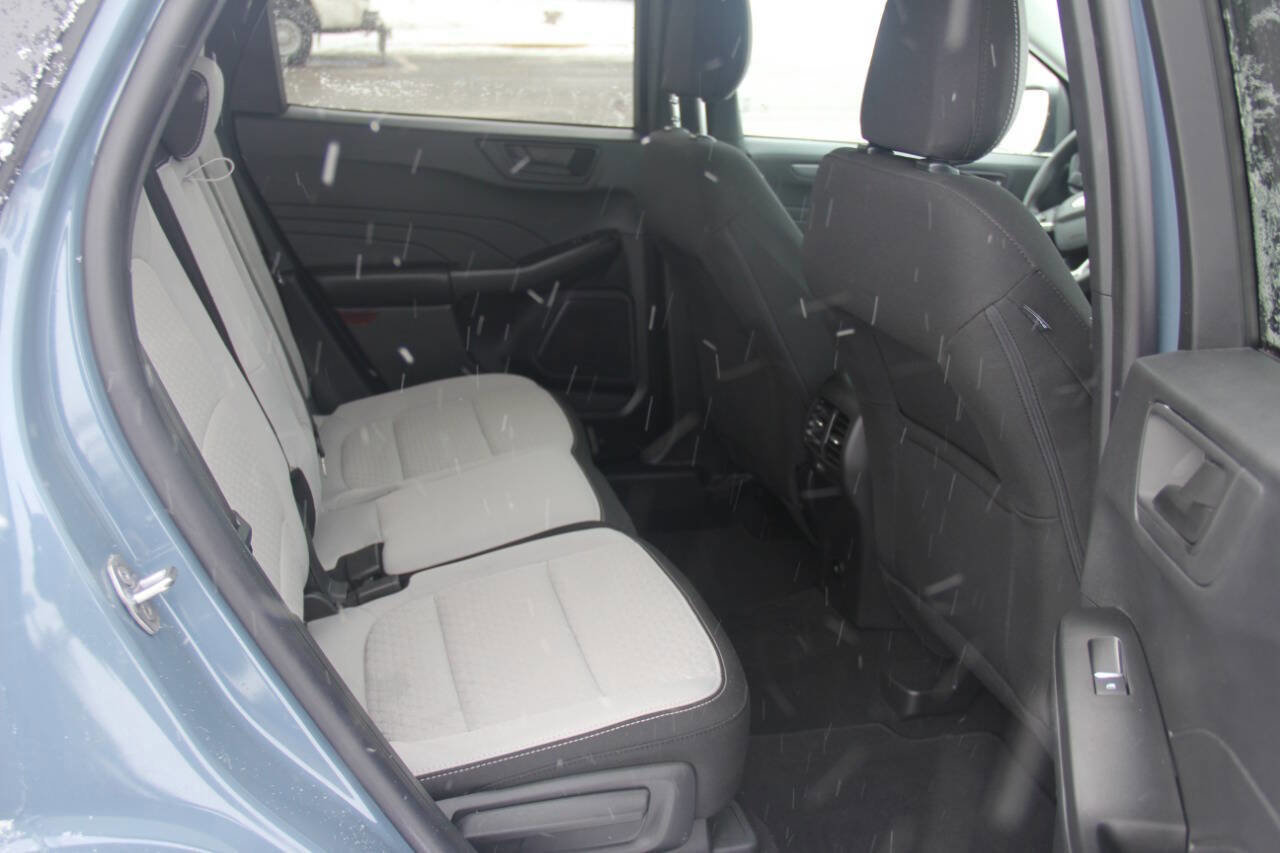 Certified 2025 Ford Escape Active image 36