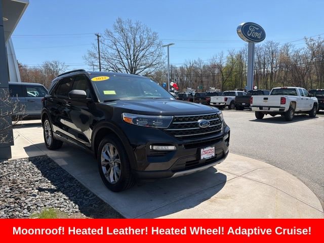 Certified 2022 Ford Explorer XLT w/ Equipment Group 202A AWD/4WD image 1