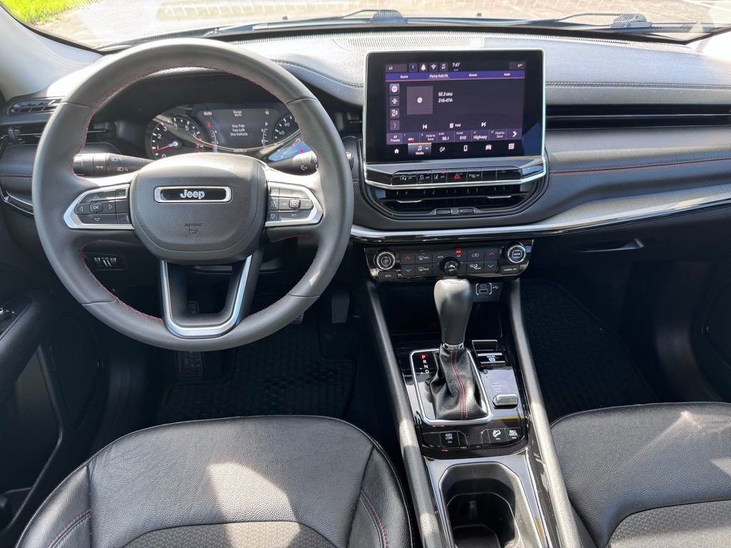 Used 2022 Jeep Compass Trailhawk AWD/4WD image 27