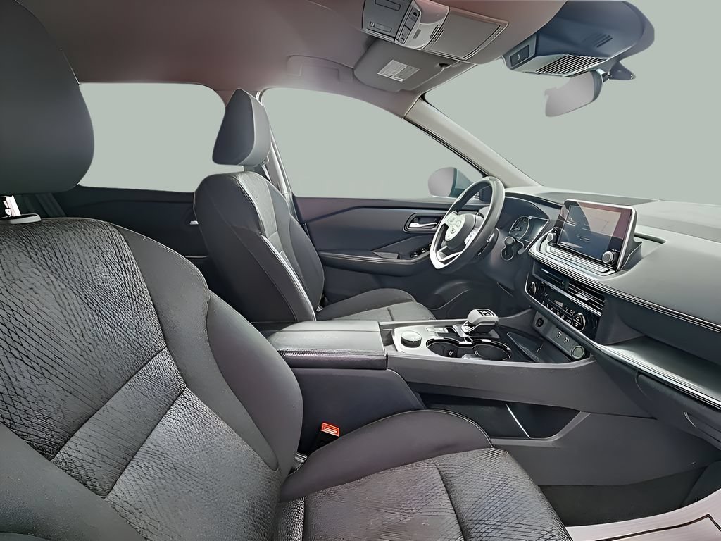 Used 2024 Nissan Rogue SV AWD/4WD image 16