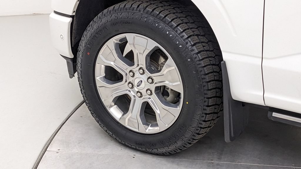 Certified 2023 Ford F150 Platinum w/ FX4 Off-Road Package AWD/4WD image 5