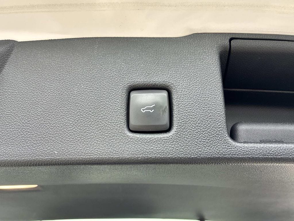 Certified 2024 Ford Escape Platinum AWD/4WD image 14