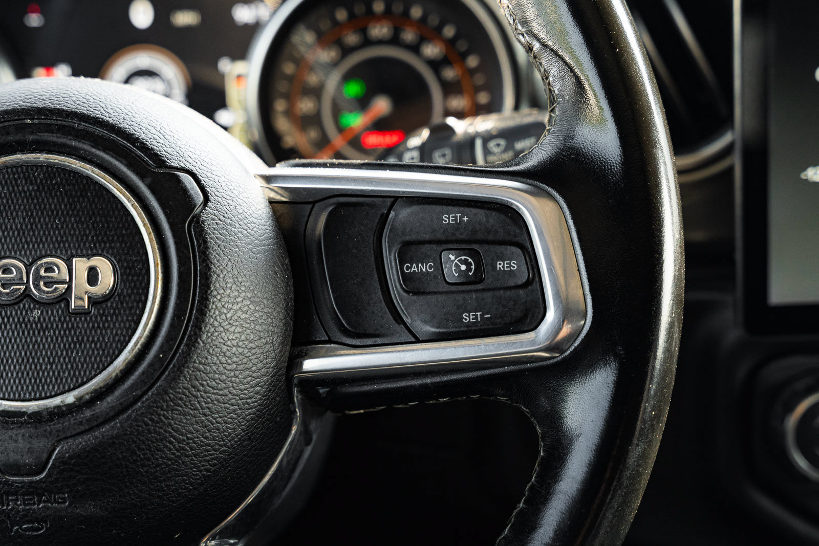 Used 2021 Jeep Wrangler Unlimited Sahara AWD/4WD image 27