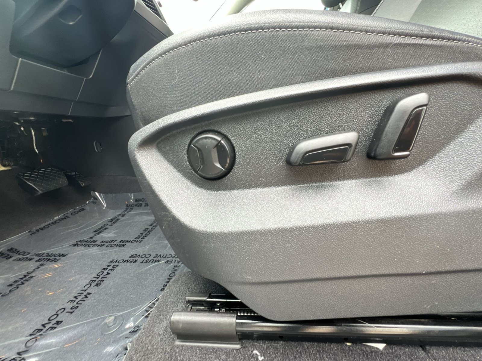 Used 2019 Volkswagen Atlas SE FWD image 22