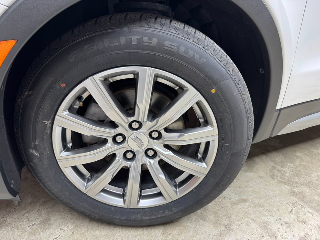 Used 2021 Cadillac XT4 Premium Luxury AWD/4WD image 28