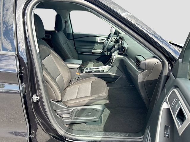 Certified 2023 Ford Explorer XLT AWD/4WD image 35
