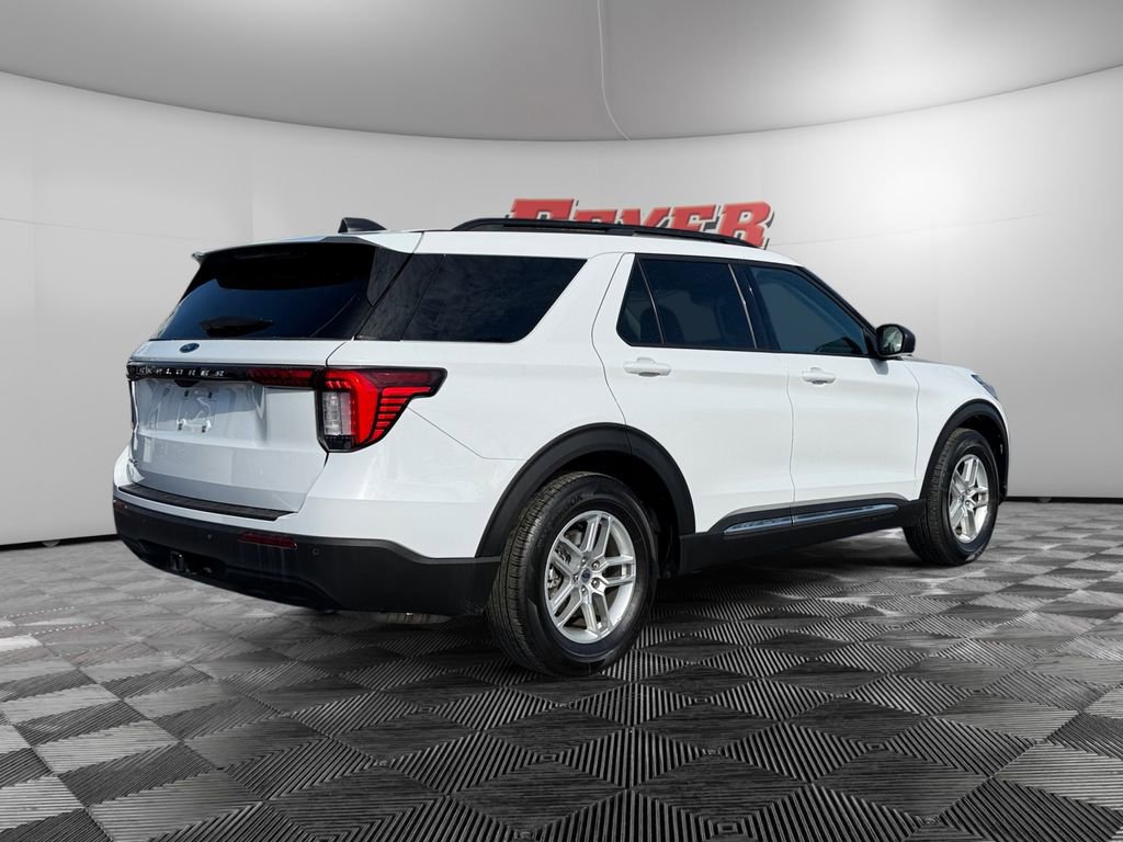 Certified 2025 Ford Explorer Active image 5