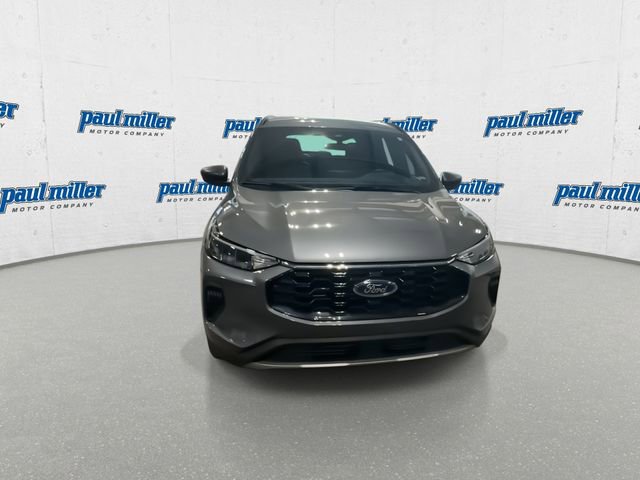 Certified 2025 Ford Escape ST-Line FWD image 3
