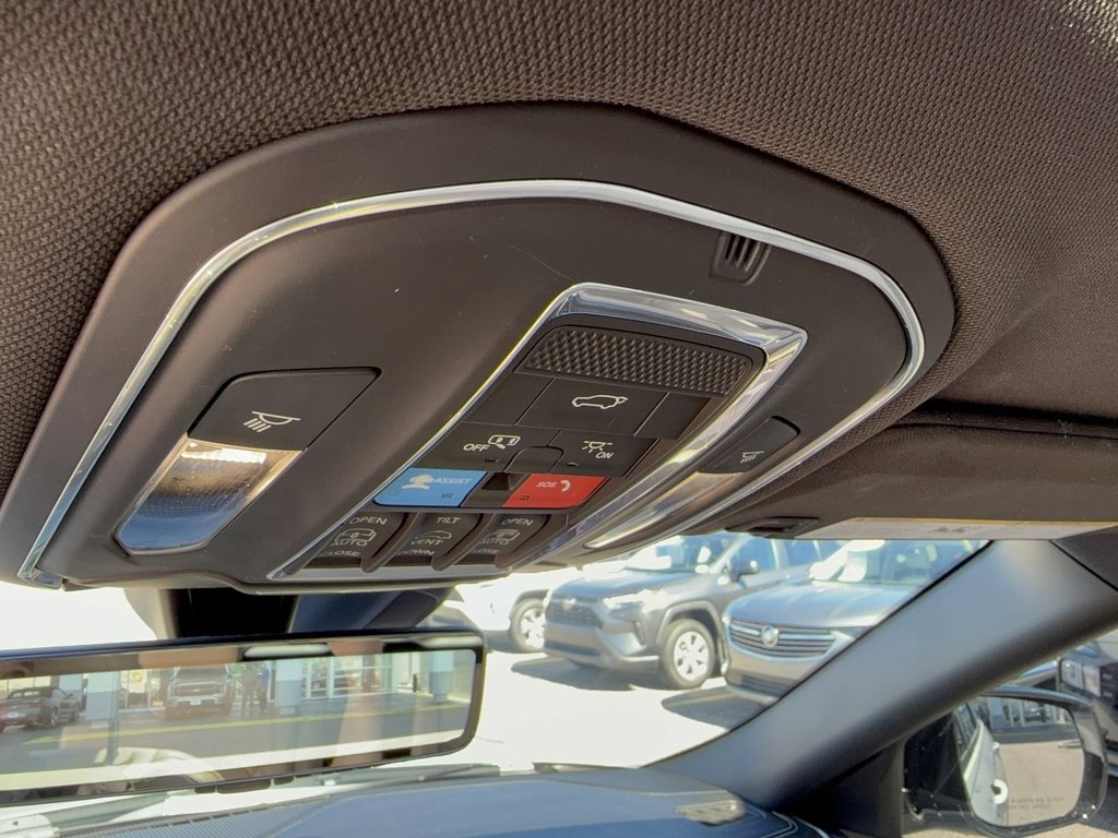 Used 2023 Jeep Grand Cherokee L Limited w/ Luxury Tech Group II image 30