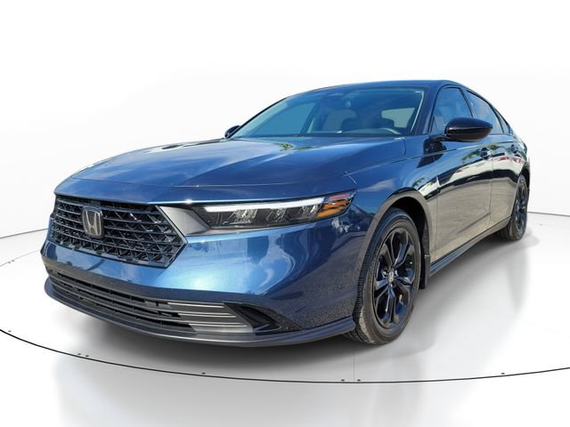 Used 2025 Honda Accord SE image 4