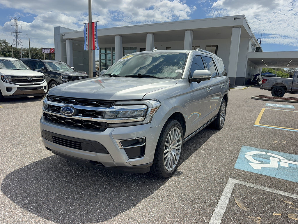 Certified 2022 Ford Expedition Limited AWD/4WD image 2