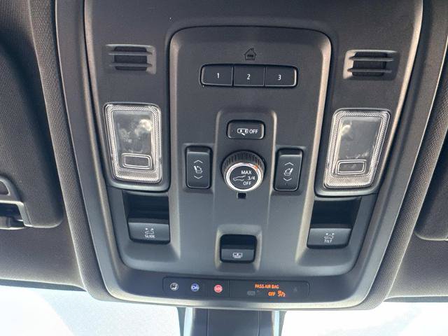 Used 2021 GMC Yukon SLT w/ SLT Premium Package RWD image 25