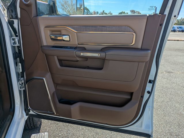 Used 2022 RAM 3500 Limited image 33