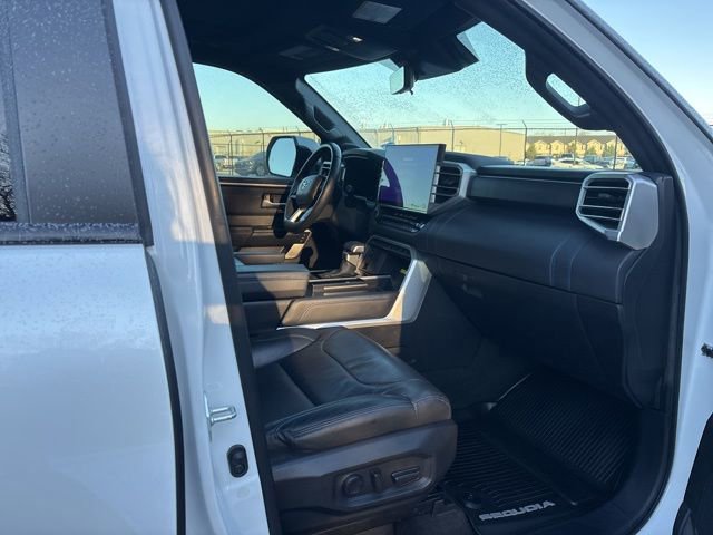 Used 2024 Toyota Sequoia Platinum image 8