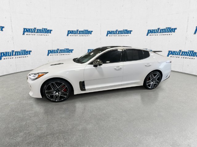 Used 2022 Kia Stinger GT2 w/ Red Interior Color Package RWD image 6