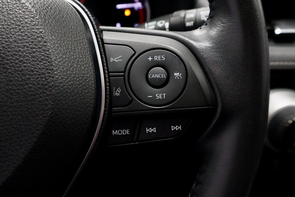 Used 2019 Toyota RAV4 Limited w/ Advanced Technology Package image 33