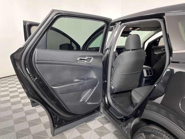 Used 2024 Kia Sportage LX FWD image 35