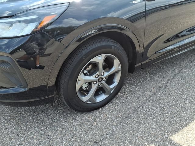 Certified 2024 Ford Escape ST-Line w/ Tech Pack #1 AWD/4WD image 4
