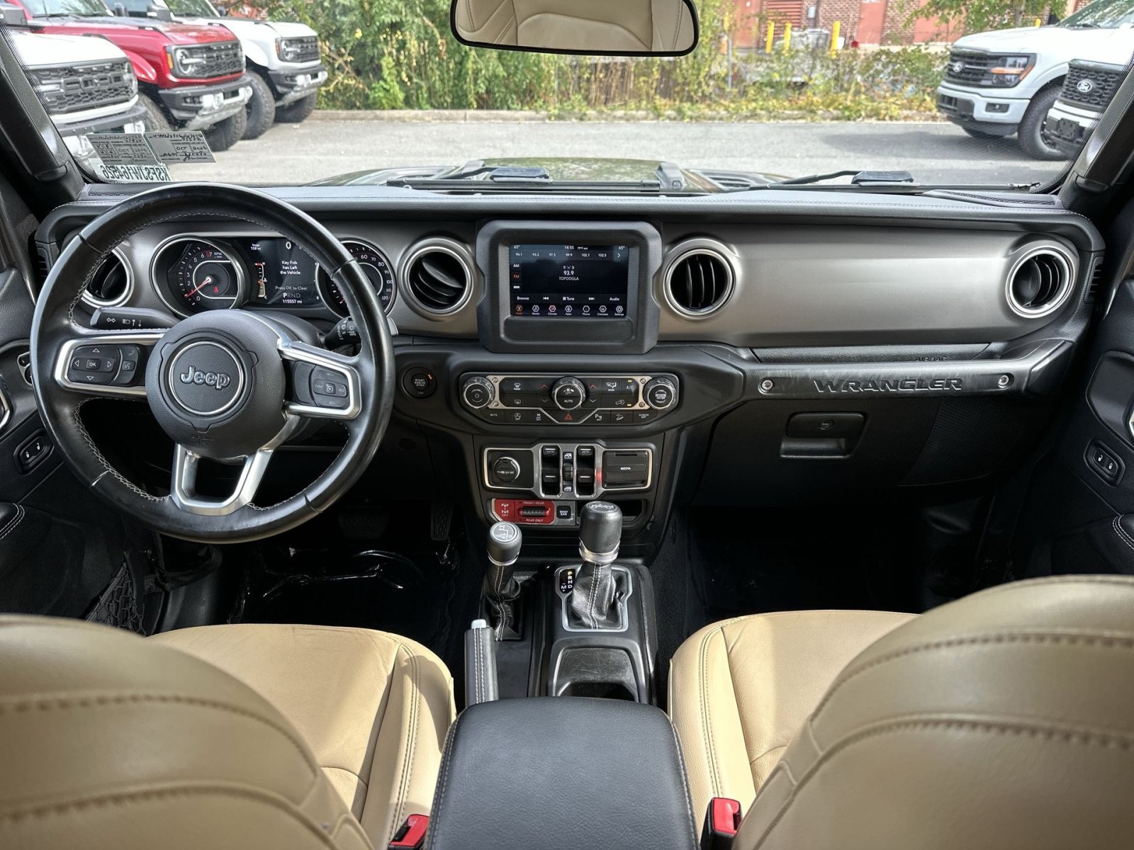 Used 2018 Jeep Wrangler Unlimited Rubicon w/ Dual Top Group AWD/4WD image 24