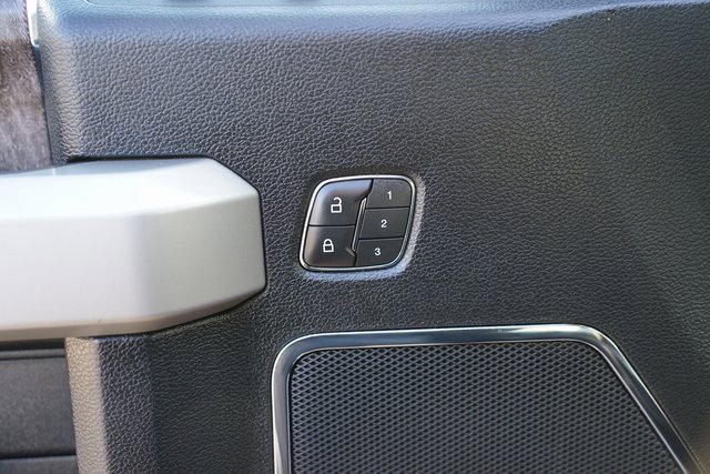 Certified 2019 Ford F250 Lariat w/ Lariat Ultimate Package image 12