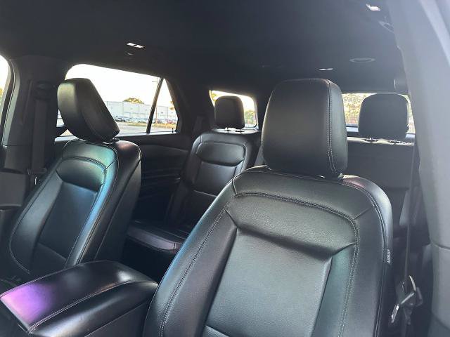 Certified 2020 Ford Explorer XLT w/ Equipment Group 202A AWD/4WD image 4