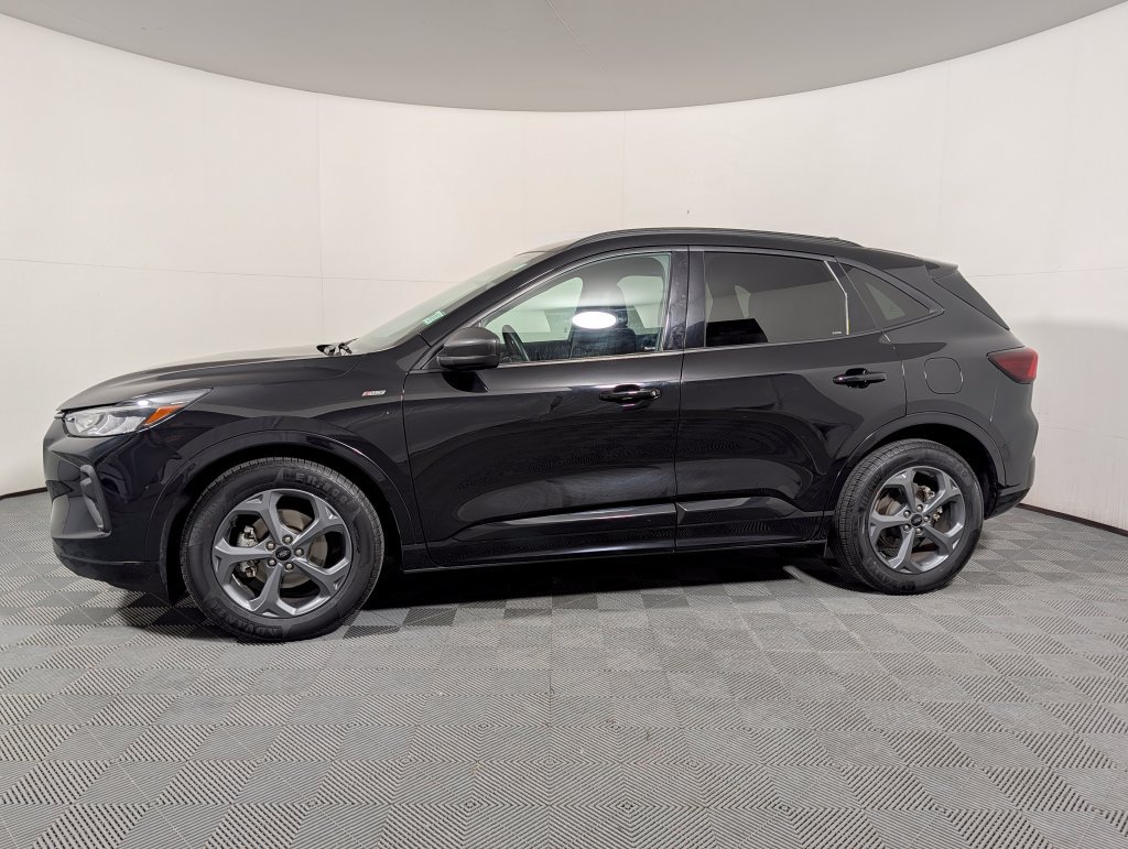 Certified 2023 Ford Escape ST-Line FWD image 5