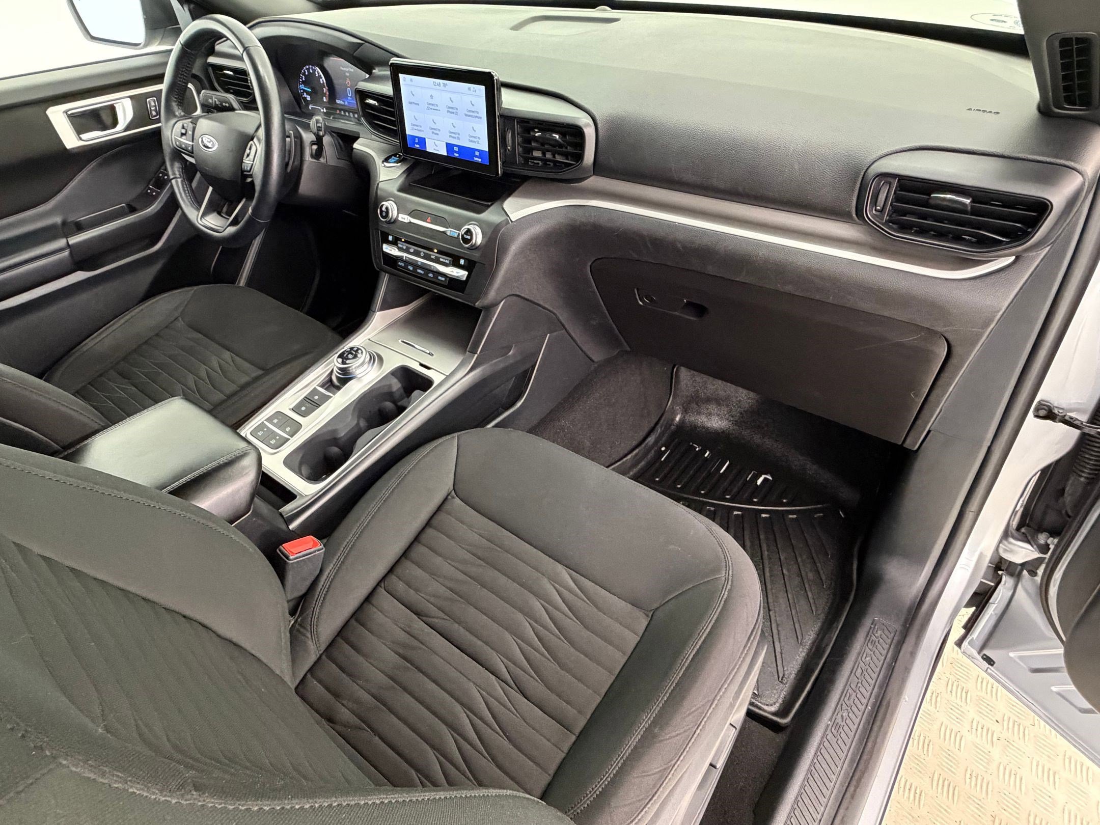 Certified 2020 Ford Explorer XLT image 32