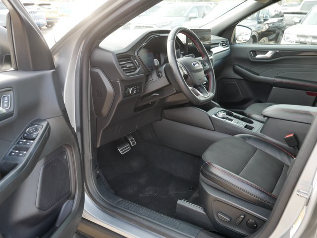 Certified 2024 Ford Escape ST-Line w/ Tech Pack #1 AWD/4WD image 11