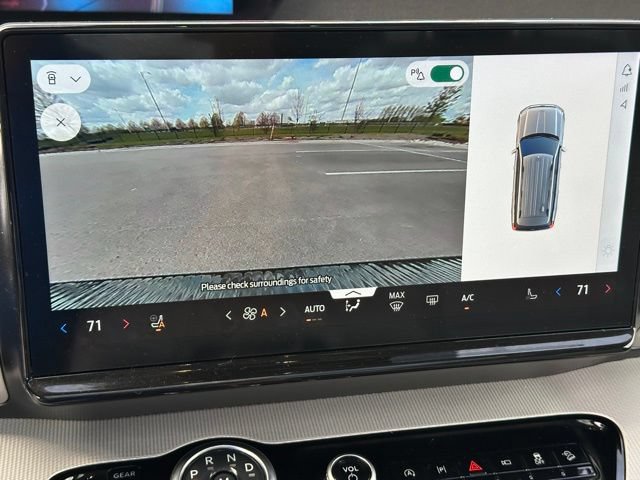 Certified 2025 Ford Expedition Active AWD/4WD image 34