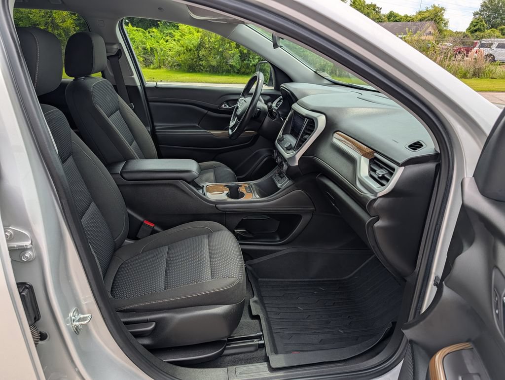 Used 2020 GMC Acadia SLE FWD image 21