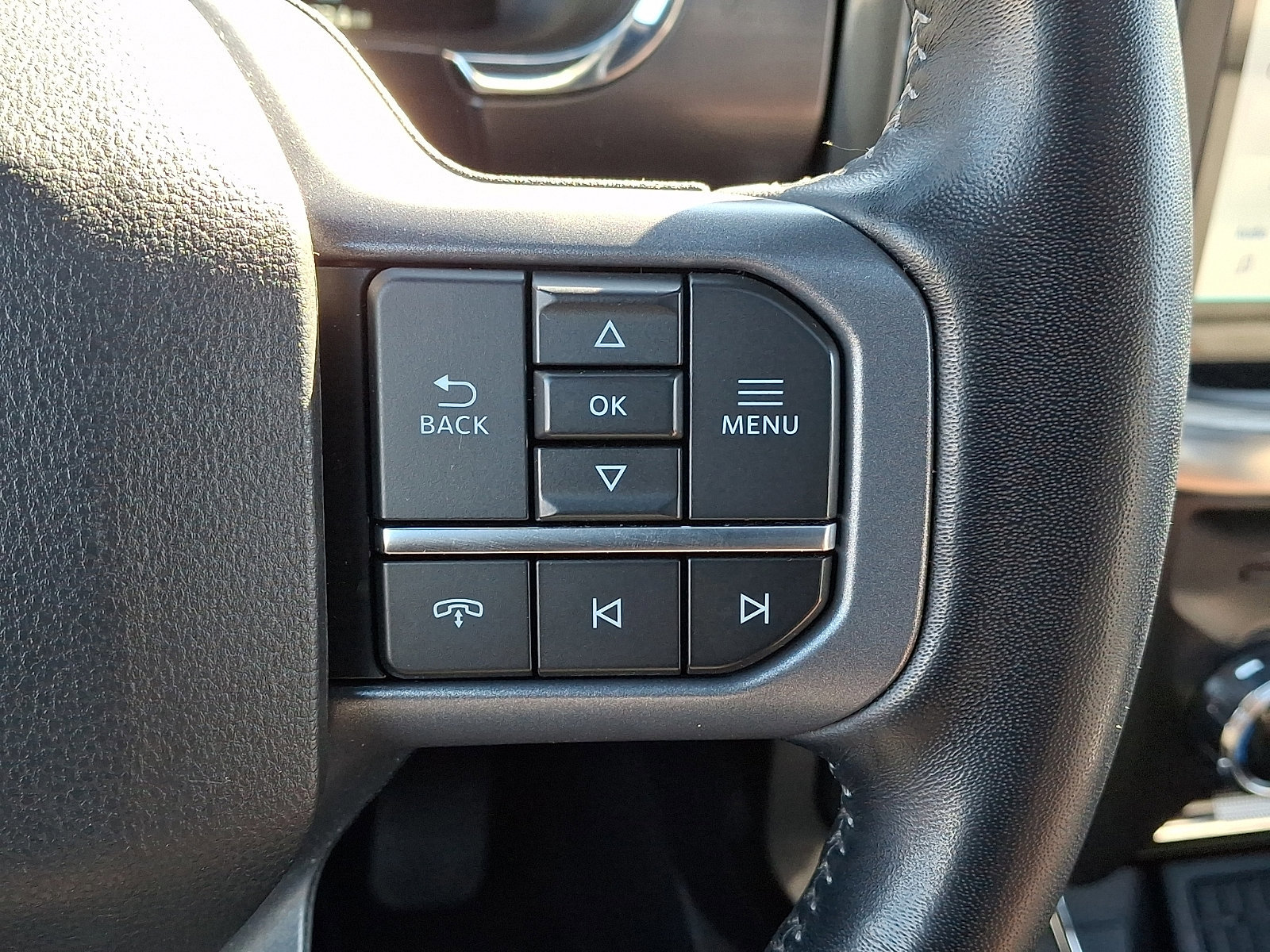 Certified 2023 Ford F150 Lariat w/ Equipment Group 502A High image 30