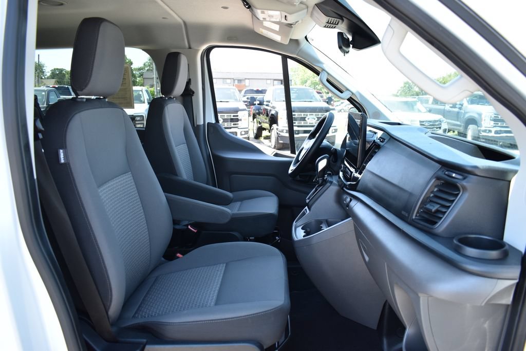 Certified 2025 Ford Transit 350 XLT RWD image 32
