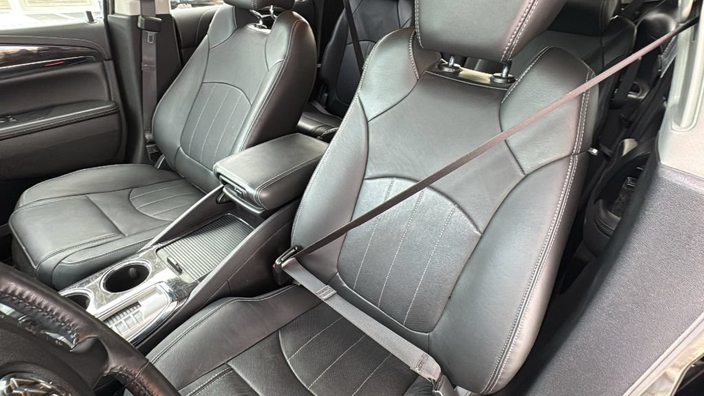Used 2017 Buick Enclave Premium w/ Experience Buick Package AWD/4WD image 22