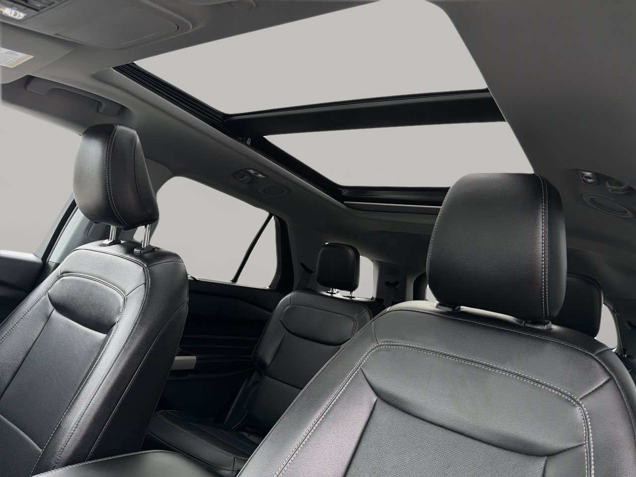 Certified 2023 Ford Explorer Limited w/ Limited Technology Package RWD image 23
