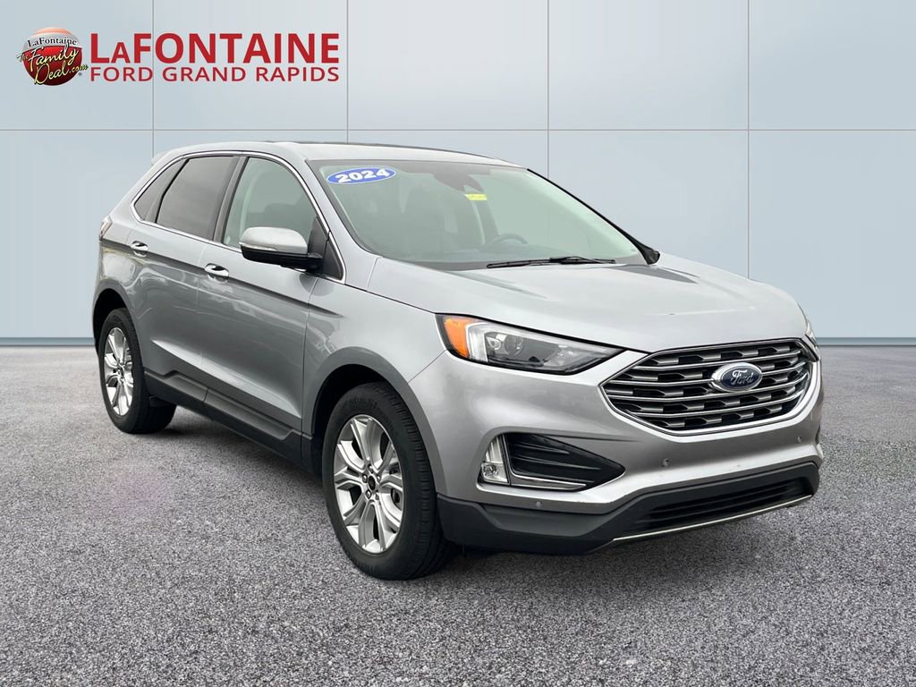 Certified 2024 Ford Edge Titanium image 3