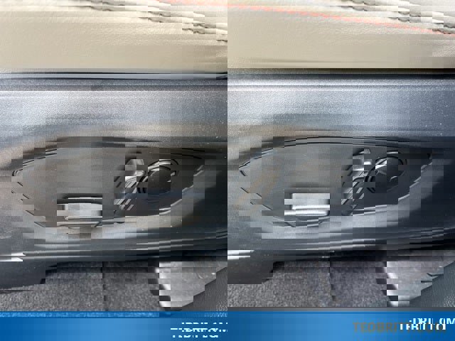 Certified 2025 Ford Explorer Active w/ Active Comfort Package image 45