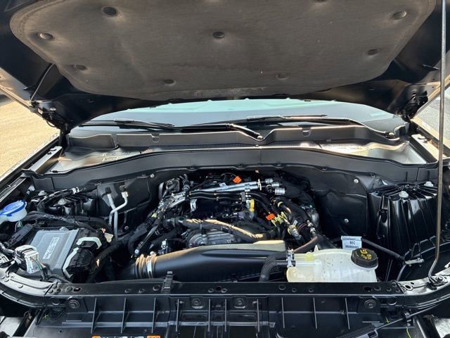 Certified 2025 Ford Explorer Active image 12
