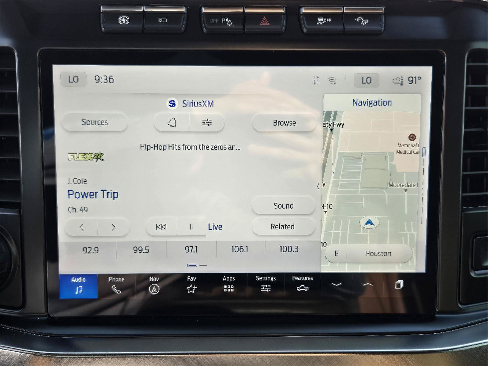 Certified 2024 Ford F350 King Ranch w/ FX4 Off-Road Package AWD/4WD image 16
