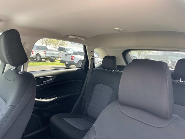 Certified 2024 Ford Edge SE w/ Black Appearance Package image 22