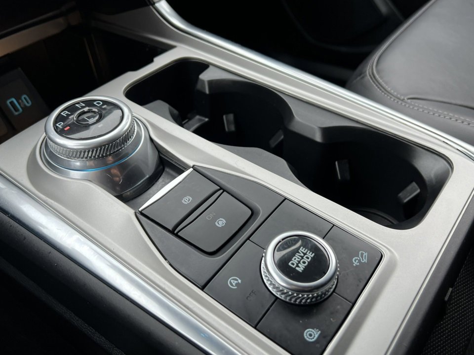 Certified 2023 Ford Explorer XLT w/ Equipment Group 202A image 34