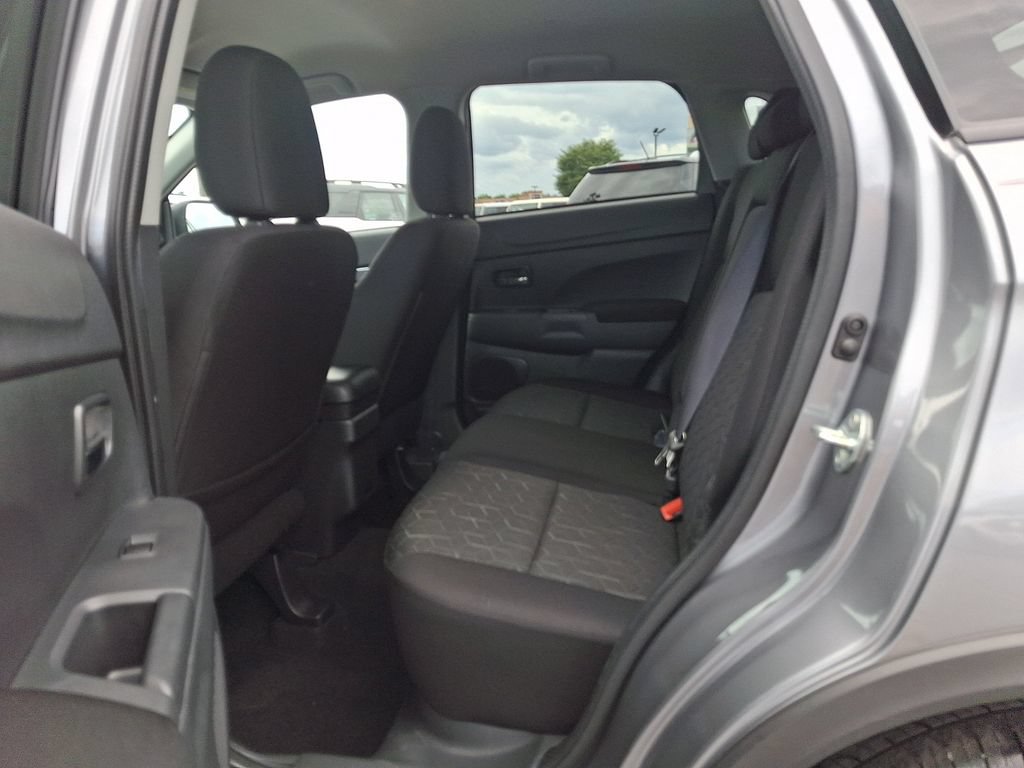 Used 2025 Mitsubishi Outlander Sport ES AWD/4WD image 10