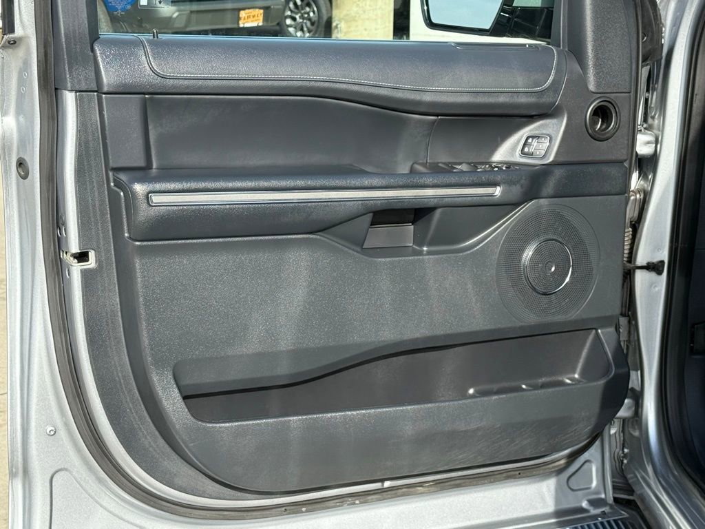 Certified 2023 Ford Expedition XLT image 16