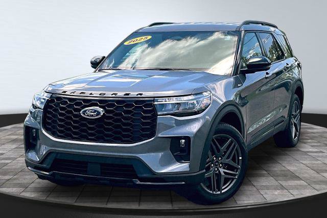 Certified 2025 Ford Explorer ST-Line w/ ST-Line Street Pack AWD/4WD image 12