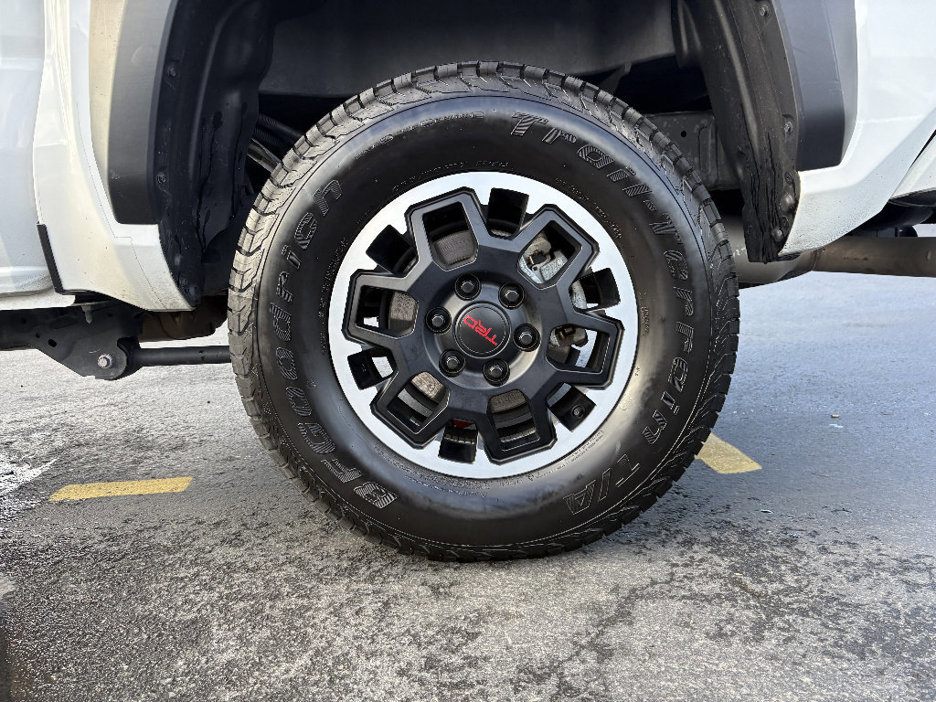 Used 2024 Toyota Tacoma TRD Off-Road AWD/4WD image 14